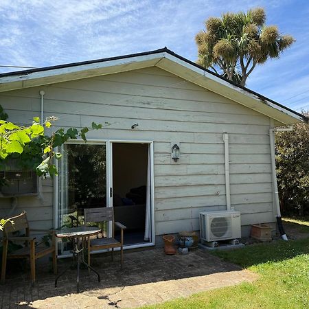 Watson's Cottage Masterton Exteriör bild