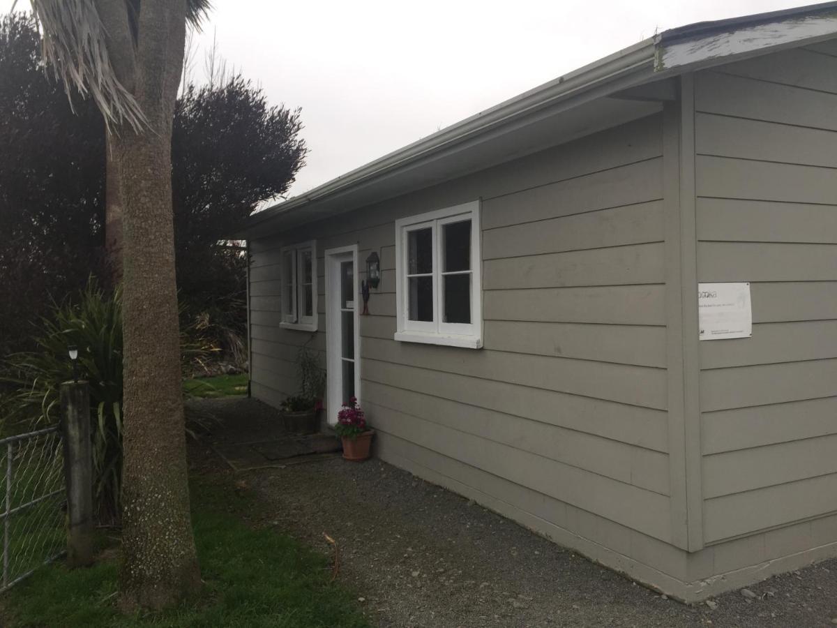 Watson's Cottage Masterton Exteriör bild